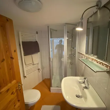 Πανσιόν 's Waldeck *