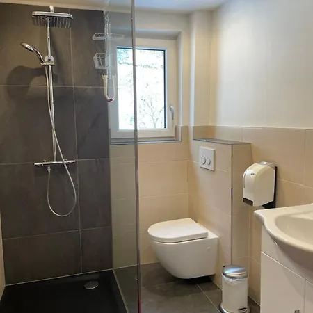 's Waldeck 招待所 特劳恩基兴