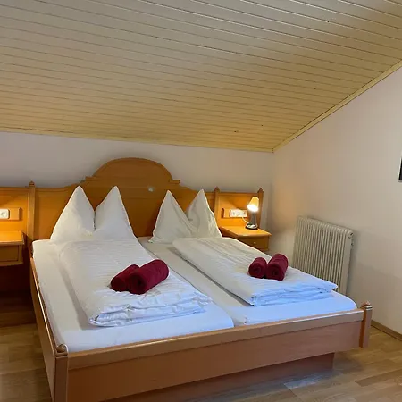 's Waldeck * 特劳恩基兴